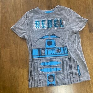 Star Wars Galaxy's Edge R2-D2 "Rebel/Droid" Flip Sequin T-Shirt (Boy's XS)